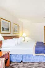 Hotel Baymont Hot Springs photo 1