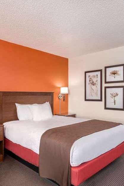 Hotel AmericInn Monroe photo 1