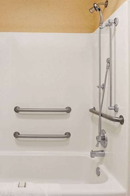 Hotel Baymont by Wyndham Pearl photo 5