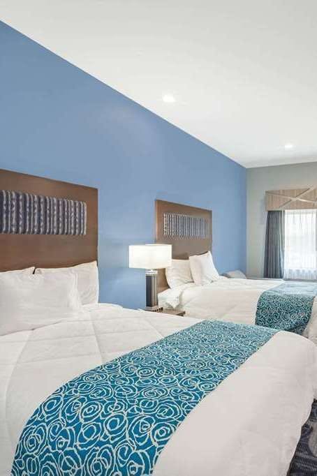 Hotel Baymont by Wyndham Houston Hobby Airport photo 2