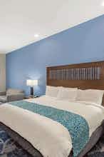 Hotel Baymont Houston Hobby Airport photo 1