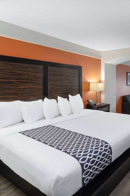 Hotel La Quinta Inn & Suites by Wyndham Prattville photo 1