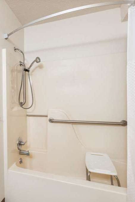 Hotel Super 8 by Wyndham Storm Lake photo 5