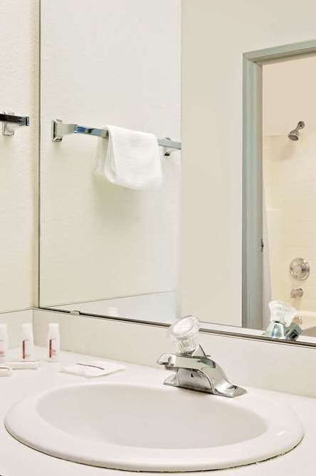 Hotel Super 8 by Wyndham Battle Mountain photo 4