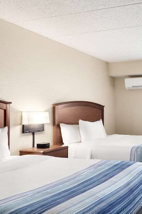 Hotel AmericInn Roseau photo 3