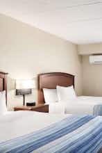 Hotel AmericInn Roseau photo 3