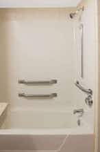 Hotel Wingate Charlotte Airport I-85 photo 5