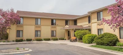 Super 8 Germantown/Milwaukee