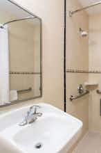 Hotel Days Inn/Stes Fort Pierce I-95 photo 3