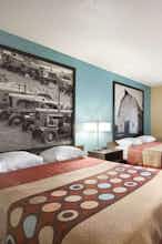 Hotel Super 8 Salem photo 3