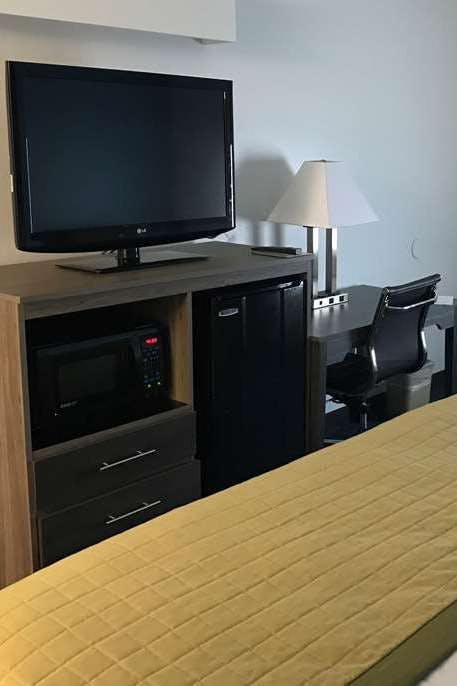 Hotel Baymont by Wyndham Anderson Clemson photo 3