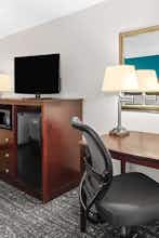 Hotel La Quinta Inn Ste Portland NW photo 3