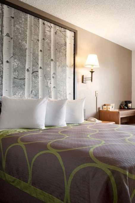 Hotel Super 8 by Wyndham Westminster Denver North photo 1