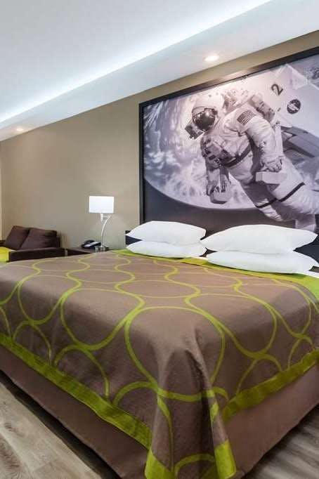 Hotel Super 8 by Wyndham Kingwood Houston North photo 1