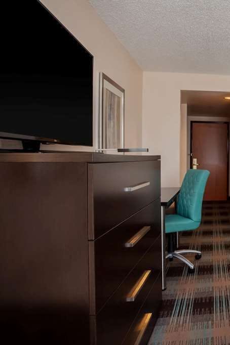 Hotel Wingate by Wyndham Orlando International Airport photo 3