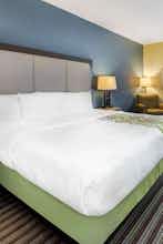 Hotel La Quinta Broussard photo 1