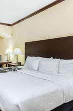 Hotel La Quinta Inn Ste Ennis photo 1