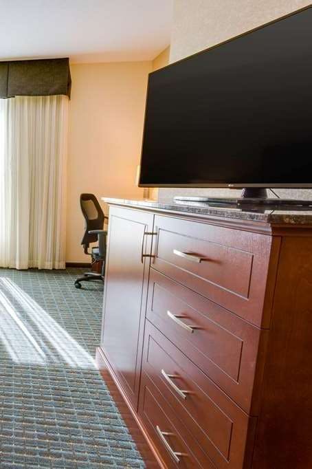 Hotel Drury Inn and Suites Gainesville photo 5