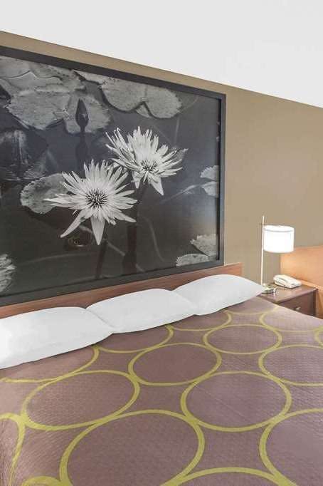 Hotel Super 8 by Wyndham Bay St. Louis photo 1