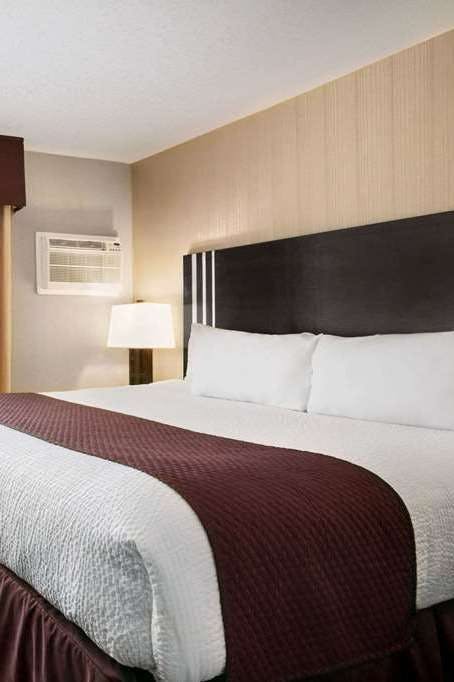 Hotel Days Inn Sylvan Lk photo 1