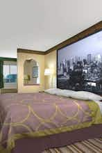 Hotel Super 8 Wapakoneta photo 1