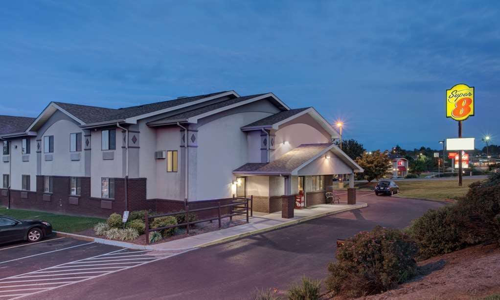 Super 8 by Wyndham Christiansburg/Blacksburg Area
