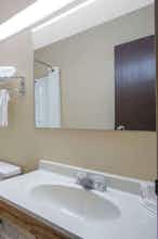 Hotel Super 8 by Wyndham Christiansburg/Blacksburg Area photo 4