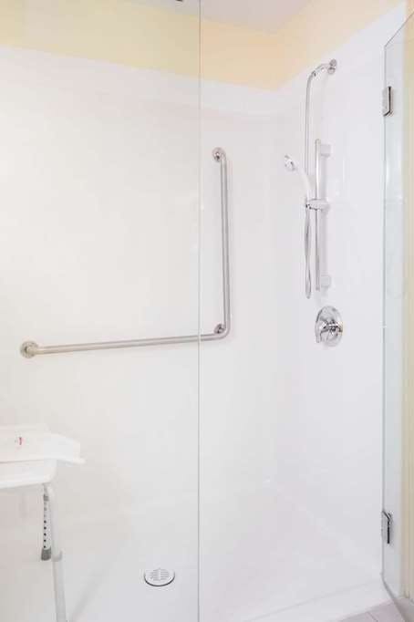 Hotel Ramada by Wyndham Hinton photo 5