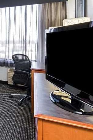 Hotel La Quinta Inn & Suites by Wyndham Buena Park photo 3