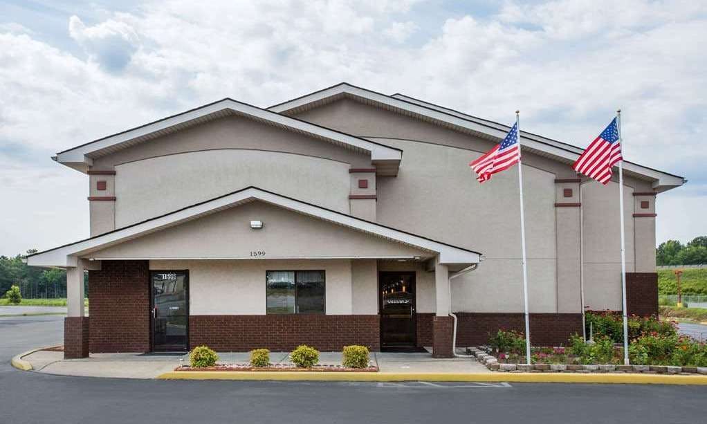 Super 8 by Wyndham Franklin