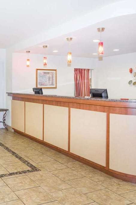 Hotel Hawthorn Extended Stay by Wyndham Panama City Beach photo 3