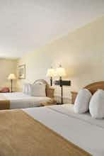 Hotel Days Inn by Wyndham Daytona Oceanfront photo 2