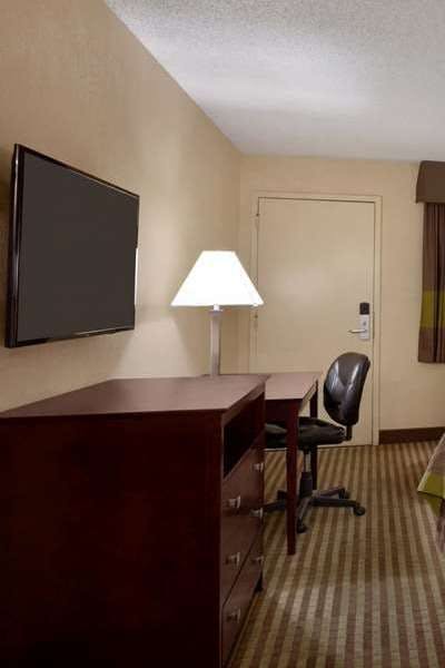 Hotel Super 8 by Wyndham Ruston photo 4