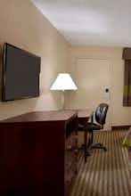 Hotel Super 8 by Wyndham Ruston photo 4