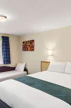 Hotel Days Inn Sutton Scotney South photo 2