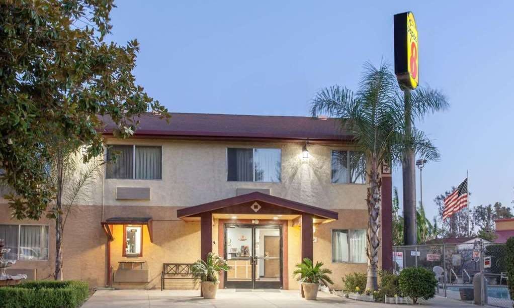 Super 8 by Wyndham Selma/Fresno Area