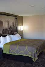 Hotel Super 8 by Wyndham Huntersville/Charlotte Area photo 2