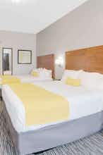 Hotel Ramada Marina photo 3