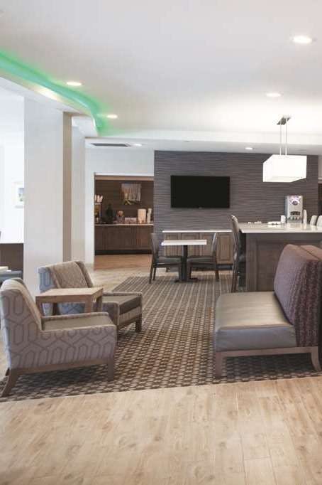 Hotel La Quinta Inn & Suites by Wyndham Williamsburg Historic Area photo 5