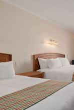 Hotel Travelodge Kamloops photo 2