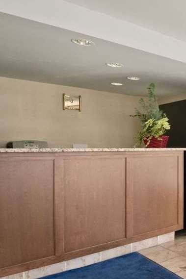 Hotel Travelodge Kamloops photo 5