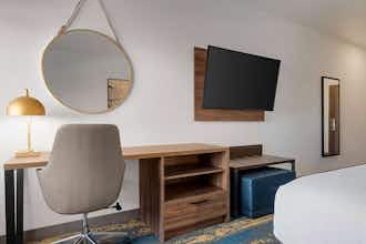 Hotel La Quinta Inn & Suites by Wyndham Denver Parker photo 5