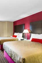 Hotel Baymont Mukwonago photo 2