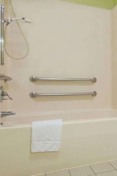 Hotel Days Inn by Wyndham Raleigh-Airport photo 5