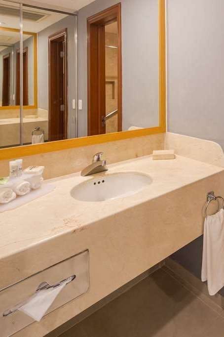 Hotel Wyndham Garden Playa del Carmen photo 4