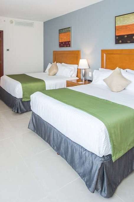 Hotel Wyndham Garden Playa del Carmen photo 2