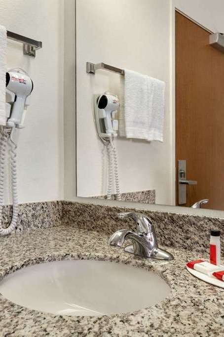 Hotel Travelodge Vaughn photo 4