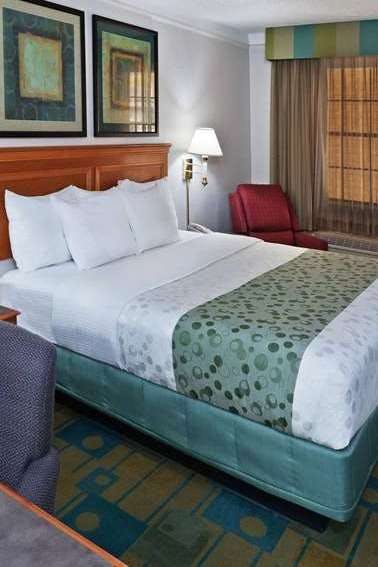 Hotel La Quinta Inn Austin Oltorf photo 1