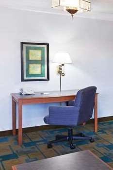 Hotel La Quinta Inn Austin Oltorf photo 3