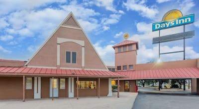 Days Inn San An Splashtown/ATT